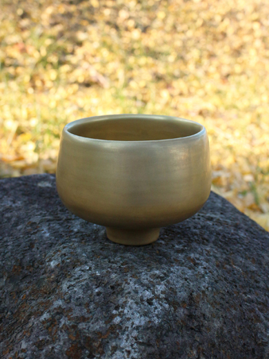 黄金瓷茶盌